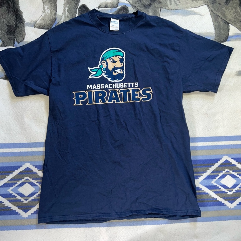 Navy Massachusetts Pirates Logo Short Sleeve T Shirt Size L